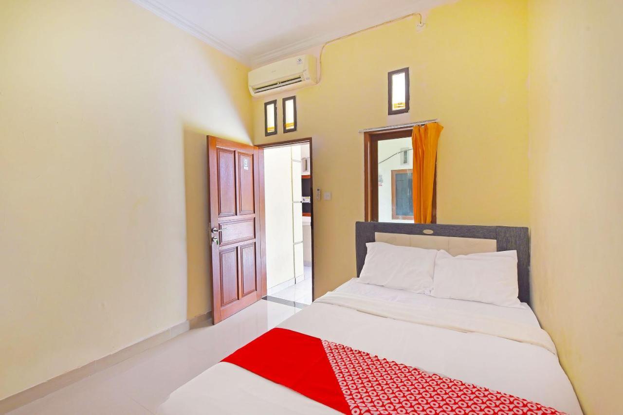OYO 91445 Sandat Guest House Denpasa Buitenkant foto