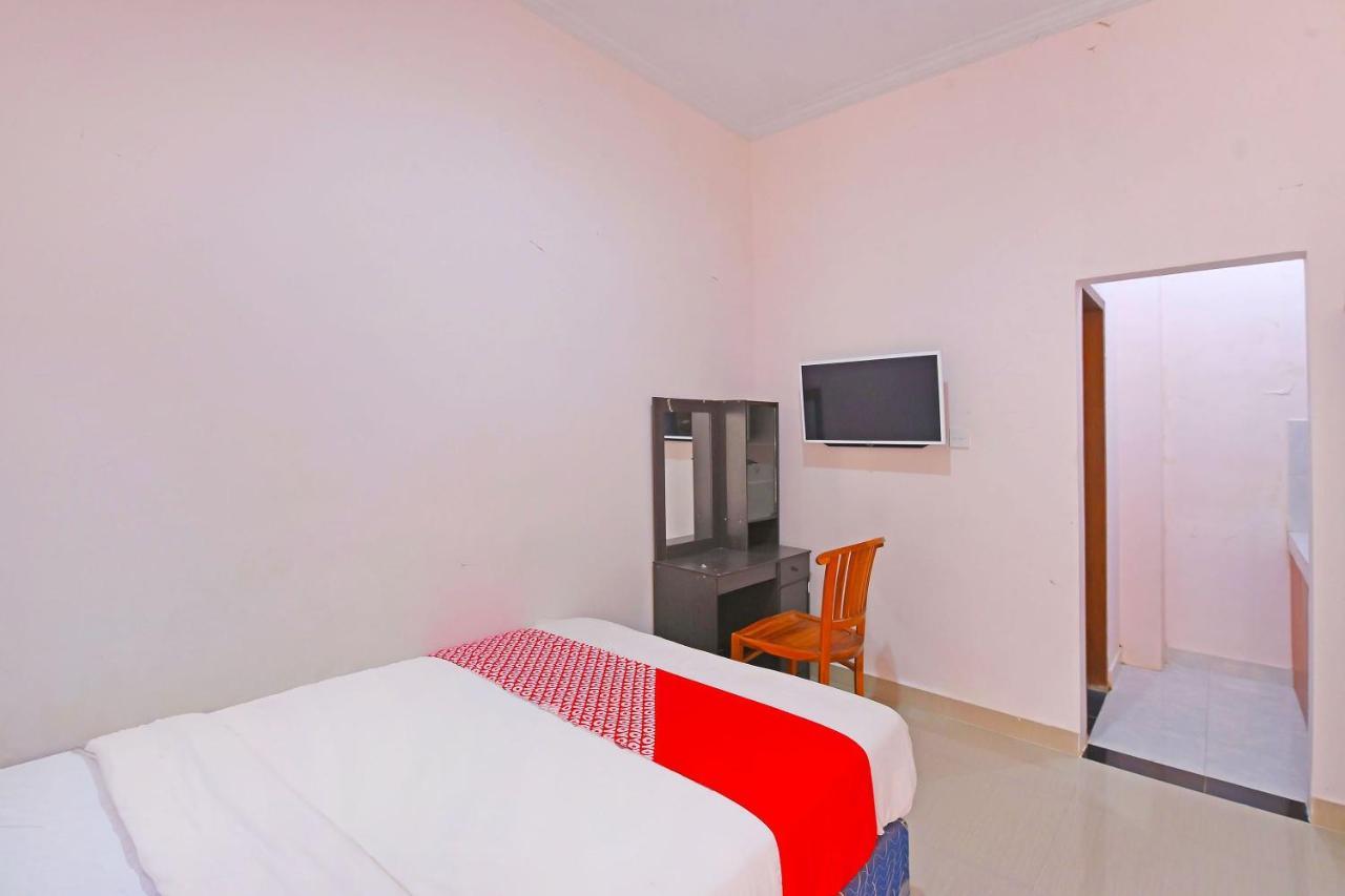 OYO 91445 Sandat Guest House Denpasa Buitenkant foto